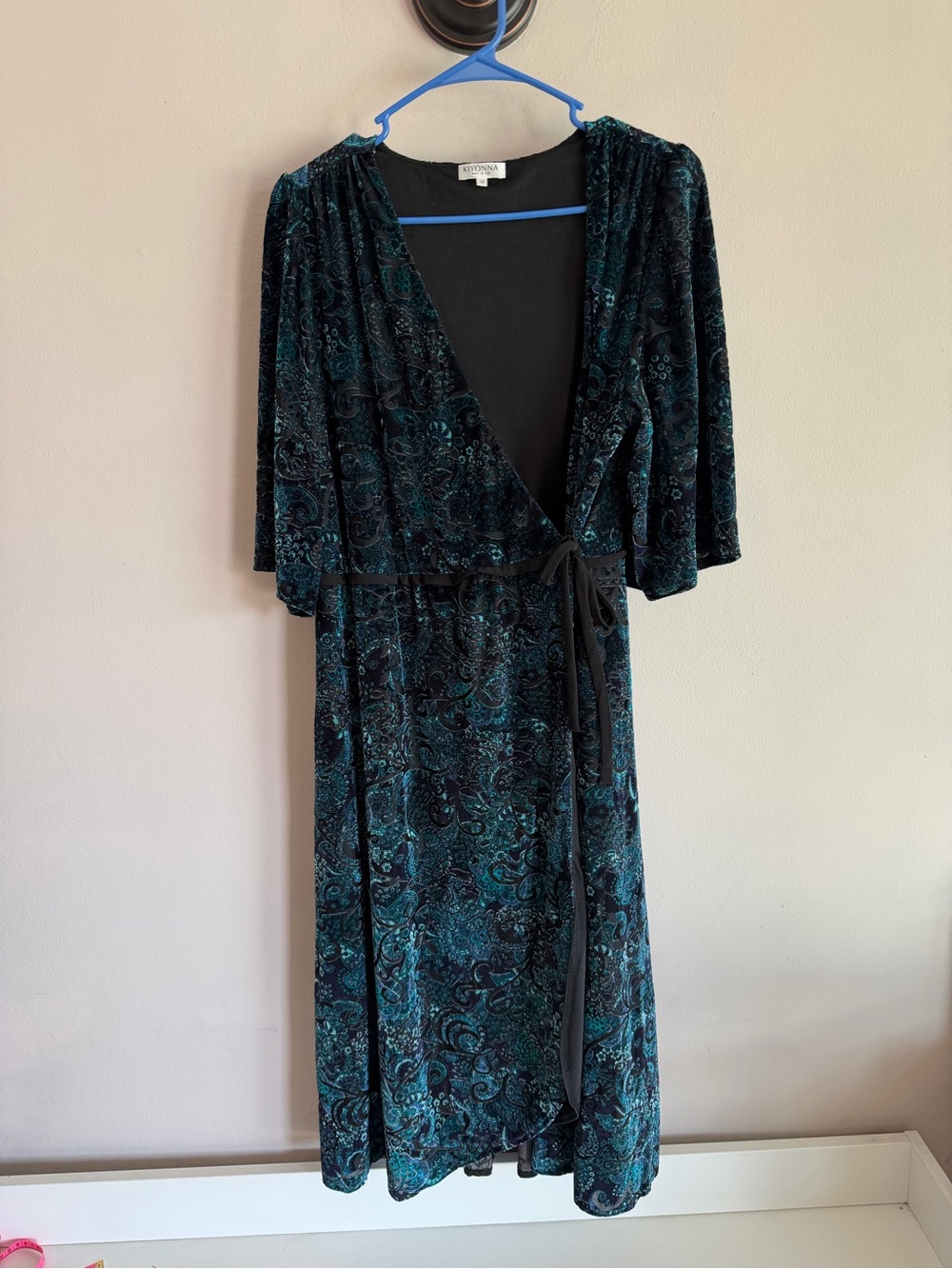 Kiyonna Teal Black Paisley Burnout Velvet Wrap Dress V-Neck Midi Size 0 Plus